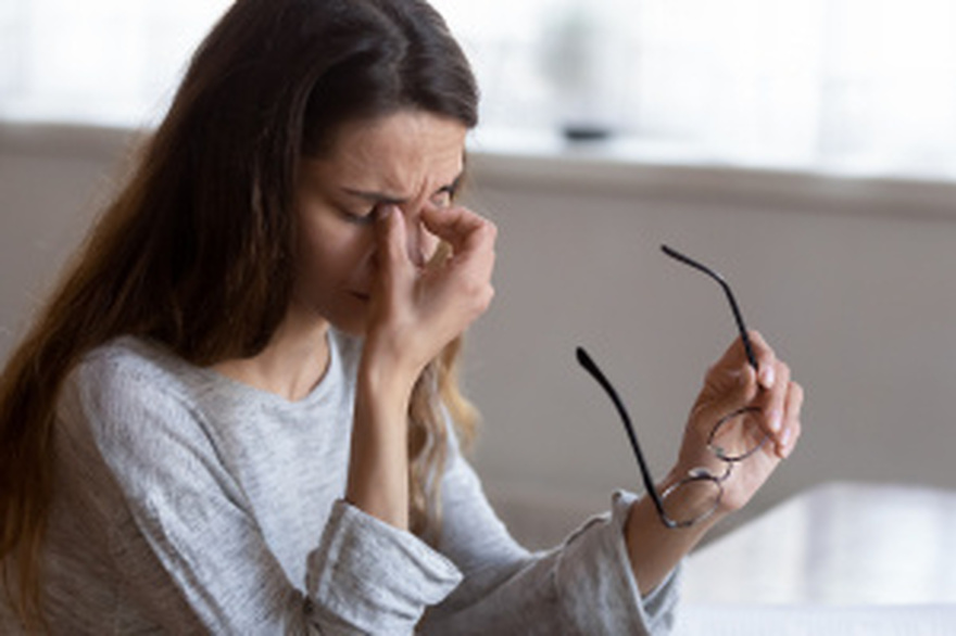 Ένα μήνα πριν από Καρδιακή Προσβολή: Το Σώμα σας θα σας Προειδοποιήσει με αυτά τα 7 Σημάδια