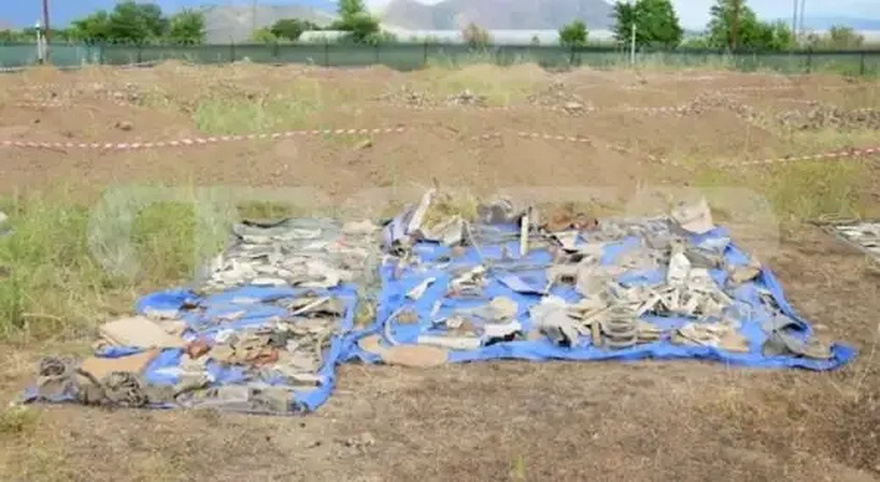 Τέμπη: Βρέθηκαν ανθρώπινα οστά μαζί με τα συντρίμμια των δυο τρένων μετά το «ξεμπάζωμα» – Εικόνες σοκ