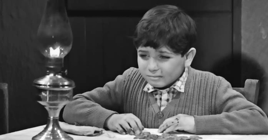 Βασίλης Καΐλας: Δείτε πώς είναι σήμερα στα 72 του το παıδί-θαúμα του ελληνικού κινηματογράφου
